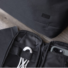 Чохол Case Logic Invigo Eco Accessory Case Mini INVIAC-101 Black
