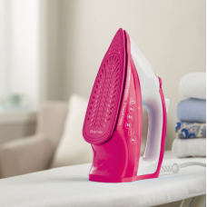 Праска з подачею пари Russell Hobbs 26480-56 Light & Easy Brights Berry Iron