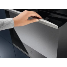 Електрична духова шафа Electrolux EOE8P39WX